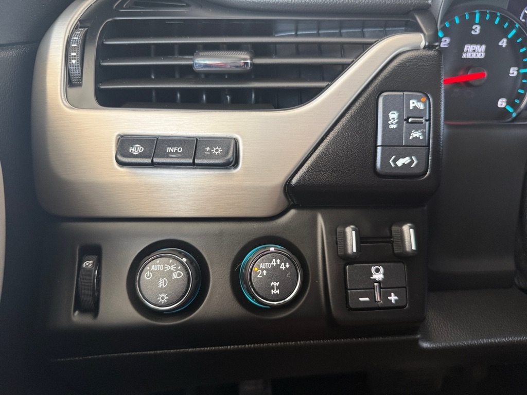 Photo 28 of this GMC YUKON