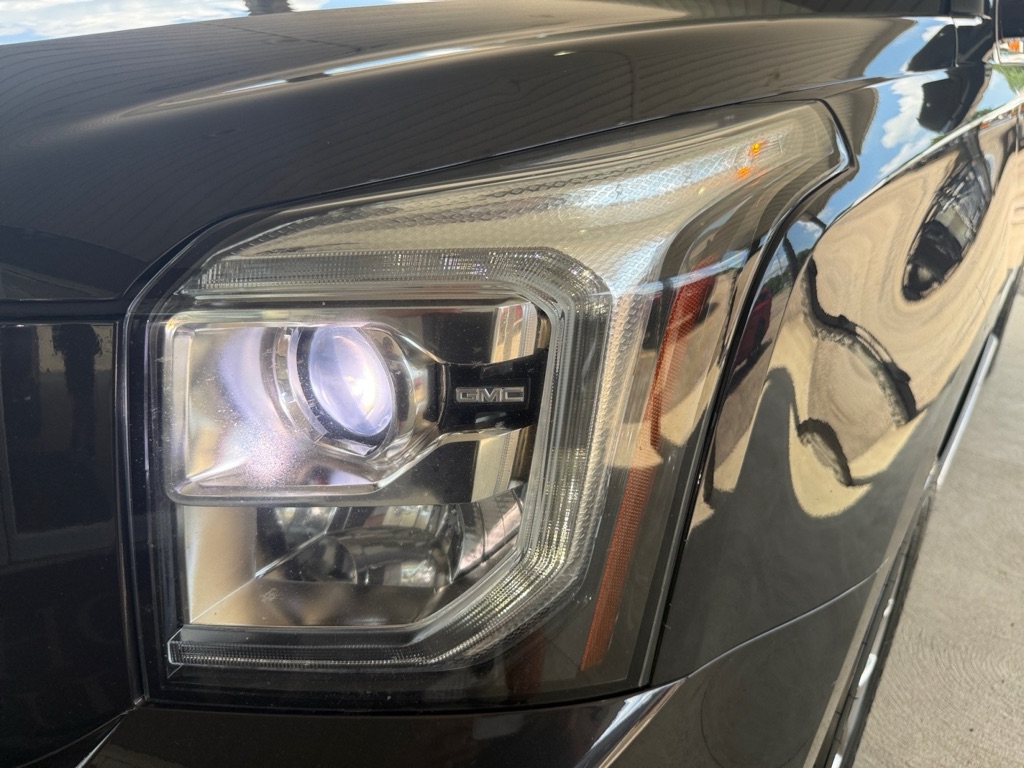 Photo 42 of this GMC YUKON