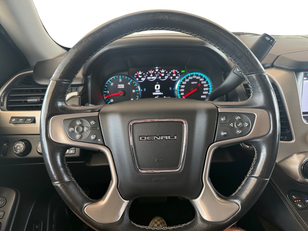 Photo 19 of this GMC YUKON