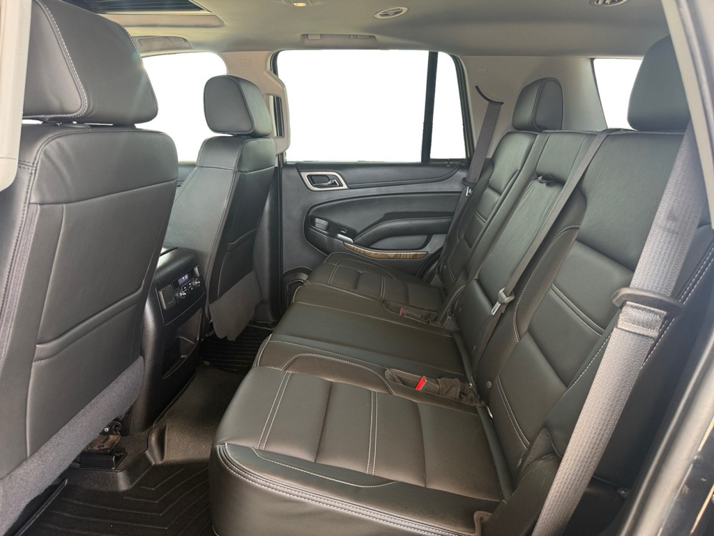 Photo 13 of this GMC YUKON