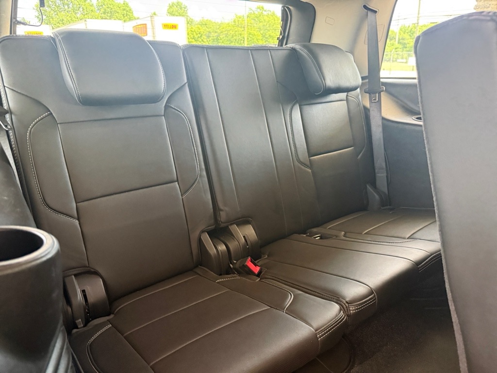 Photo 16 of this GMC YUKON