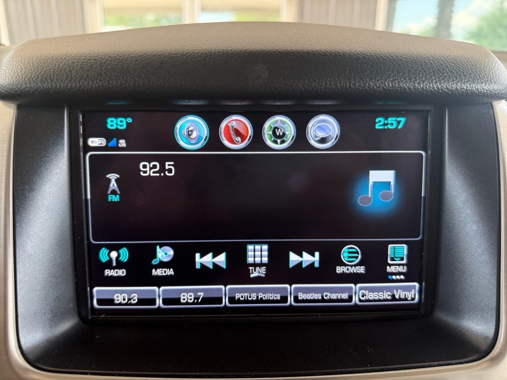 Photo 22 of this GMC YUKON