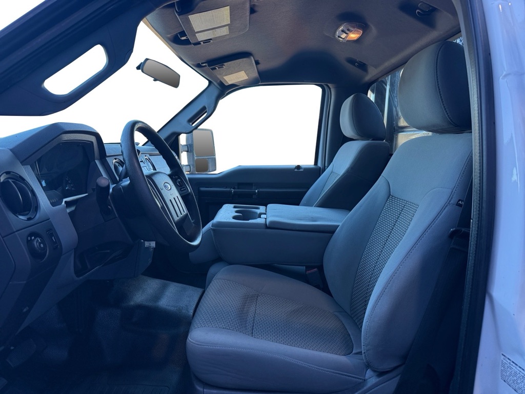 Photo 9 of this FORD F450