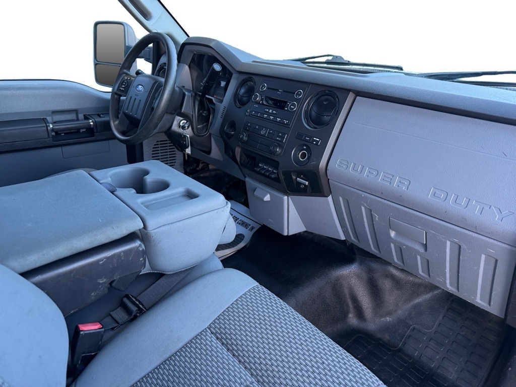 Photo 11 of this FORD F450