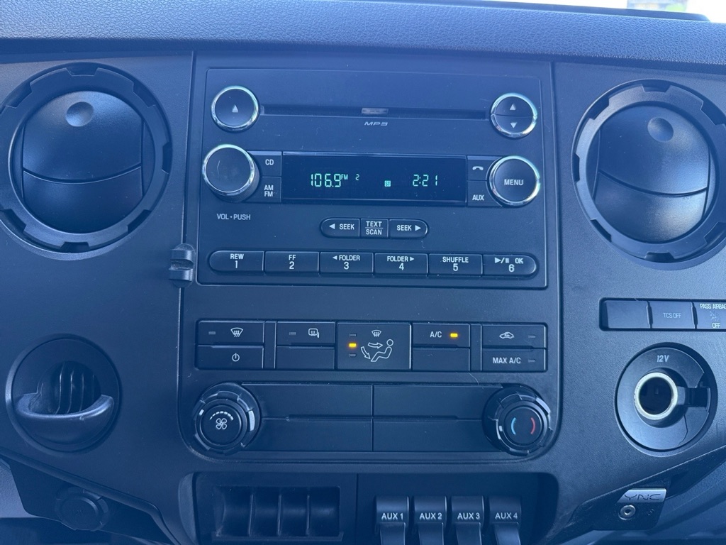 Photo 15 of this FORD F450