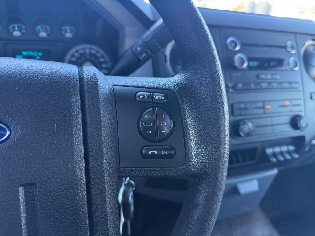 Photo 19 of this FORD F450