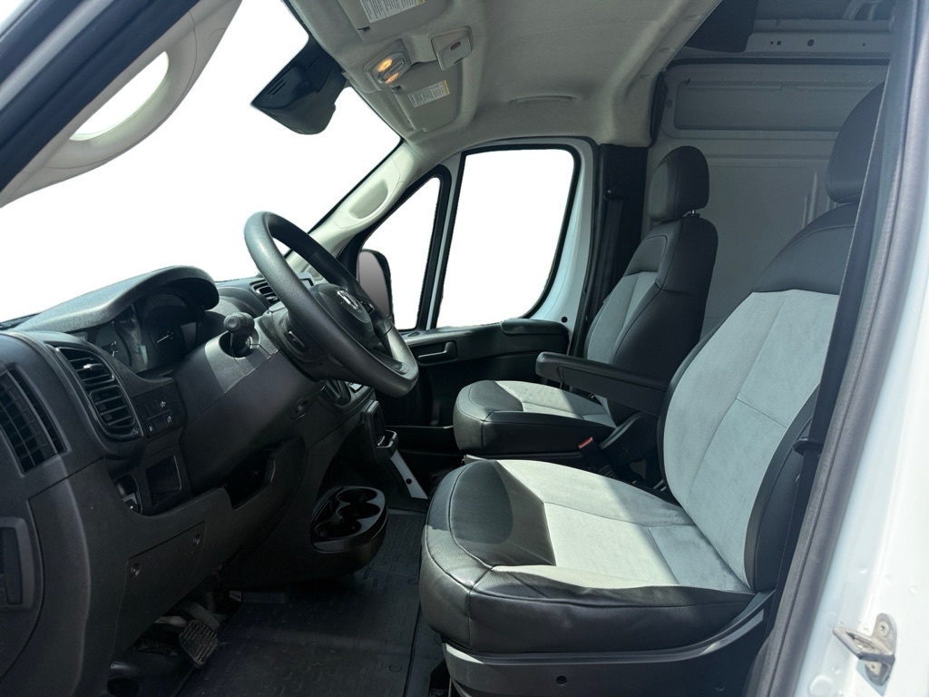 Photo 9 of this RAM PROMASTER 2500