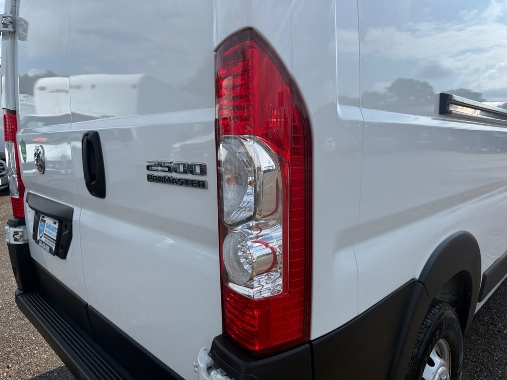 Photo 30 of this RAM PROMASTER 2500
