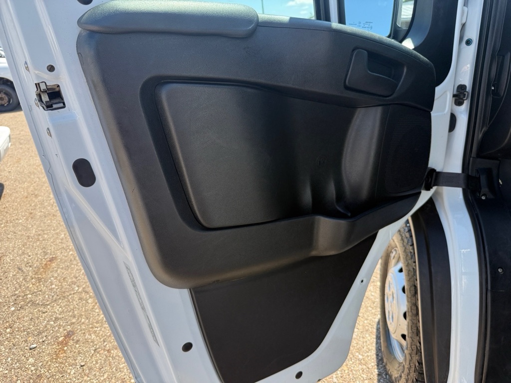 Photo 17 of this RAM PROMASTER 2500