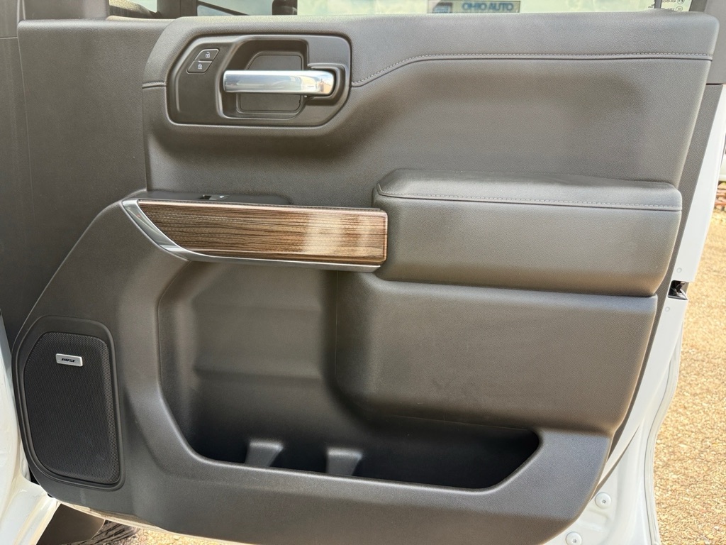 Photo 32 of this CHEVROLET SILVERADO 1500
