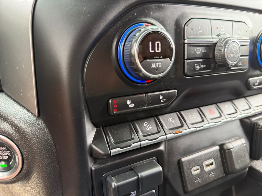 Photo 22 of this CHEVROLET SILVERADO 1500