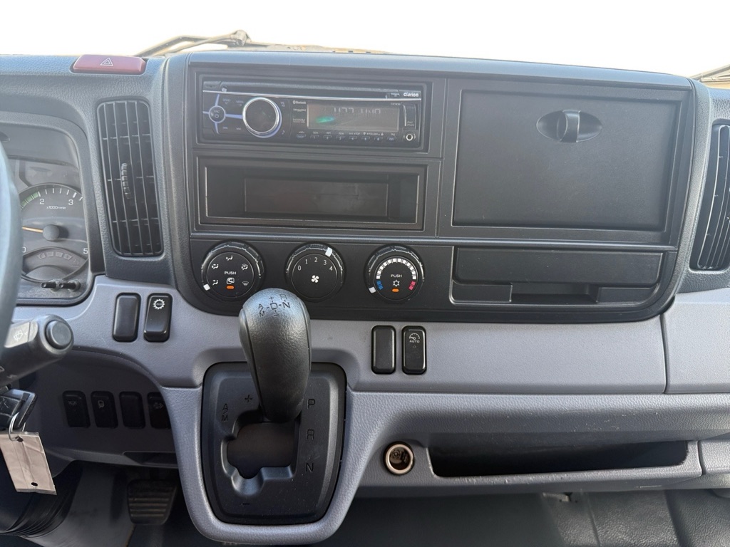 Photo 11 of this MITSUBISHI FUSO