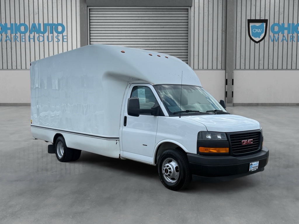 Photo 3 of this GMC SAVANA