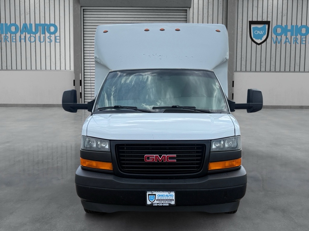 Photo 2 of this GMC SAVANA