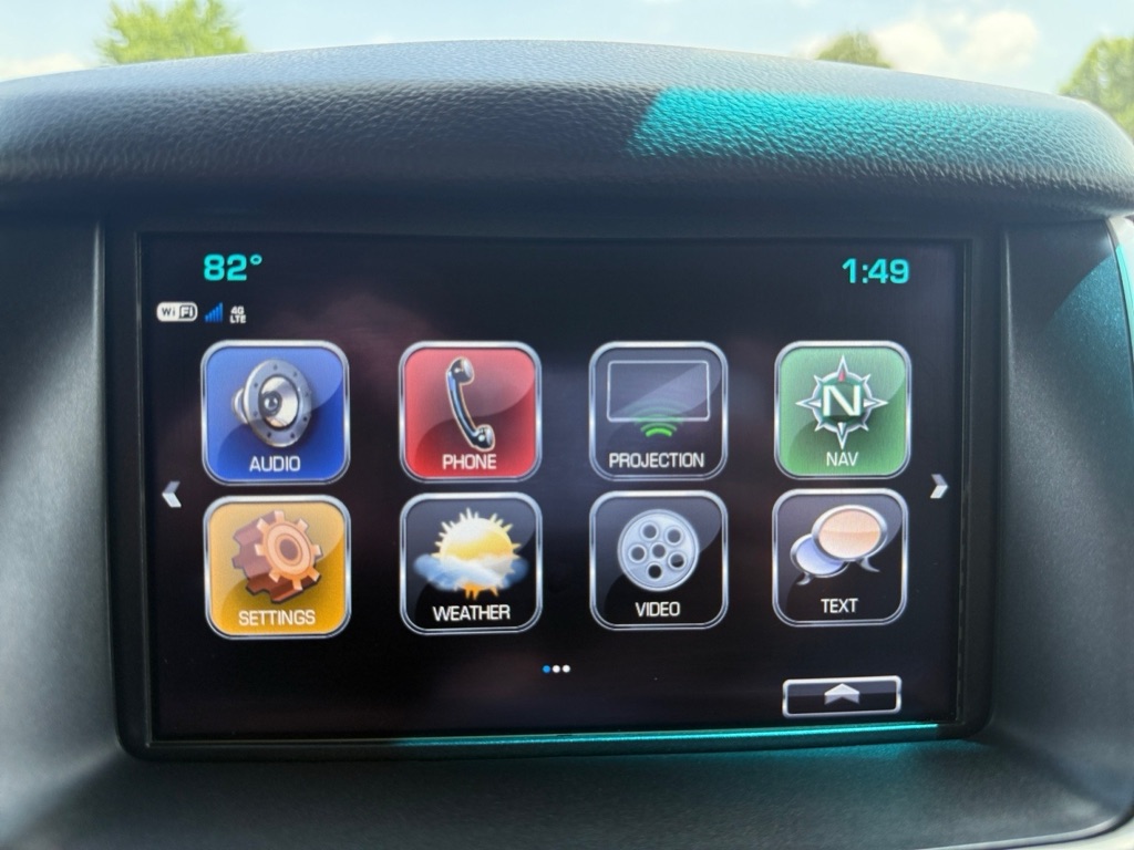 Photo 23 of this GMC YUKON