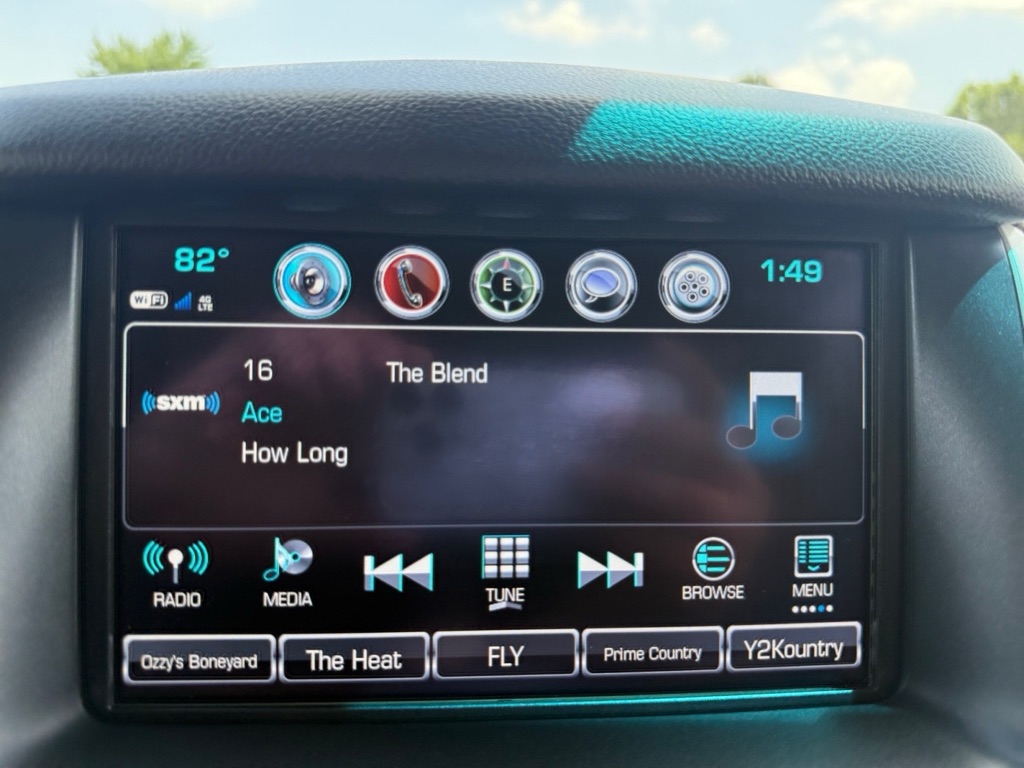 Photo 24 of this GMC YUKON