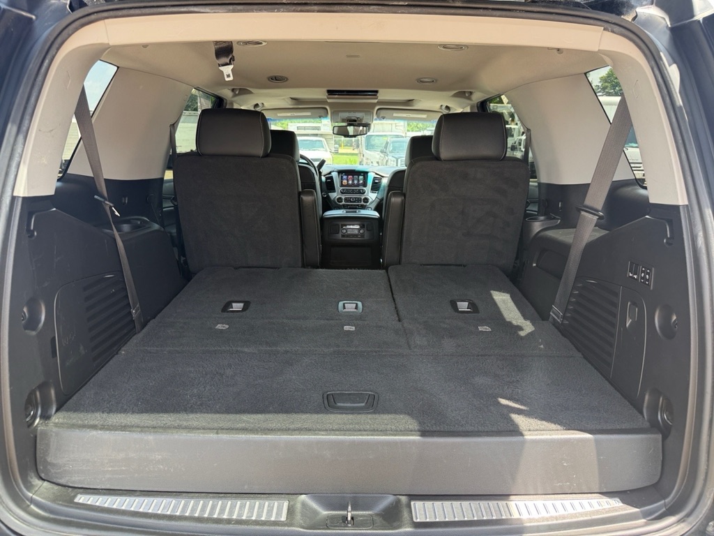 Photo 19 of this GMC YUKON