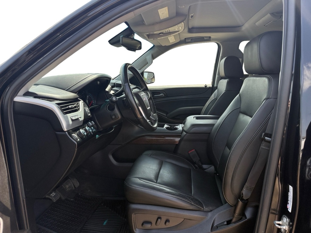 Photo 9 of this GMC YUKON