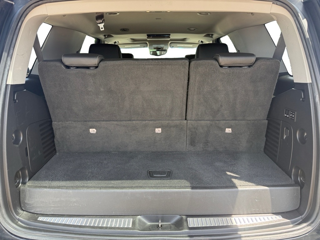 Photo 18 of this GMC YUKON