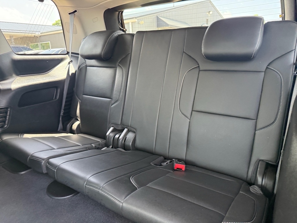 Photo 17 of this GMC YUKON