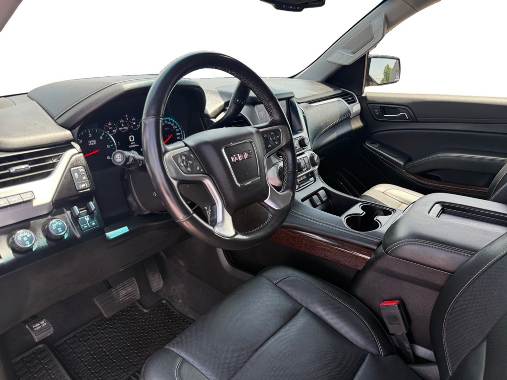 Photo 10 of this GMC YUKON