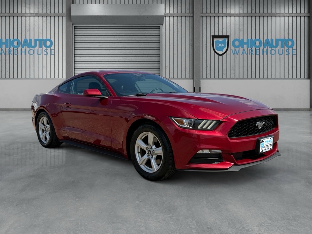 Photo 3 of this FORD MUSTANG