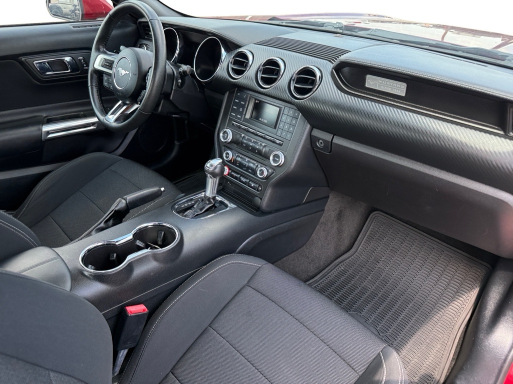 Photo 11 of this FORD MUSTANG