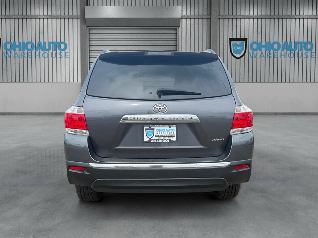 Photo 7 of this TOYOTA HIGHLANDER