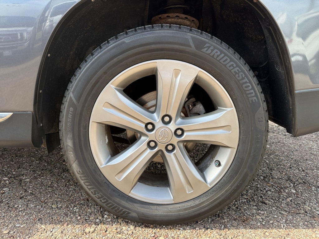 Photo 38 of this TOYOTA HIGHLANDER