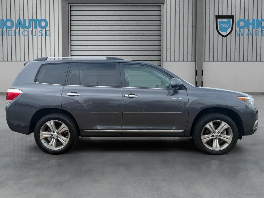 Photo 5 of this TOYOTA HIGHLANDER