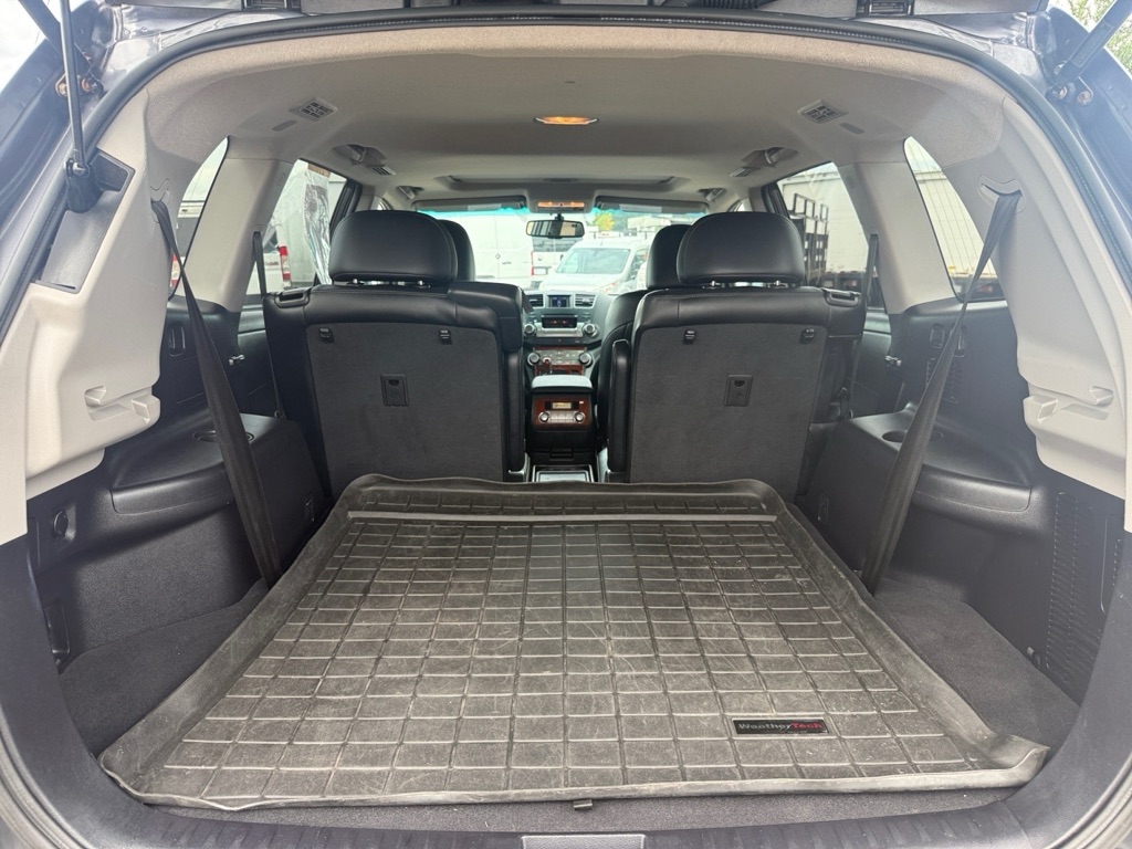 Photo 18 of this TOYOTA HIGHLANDER