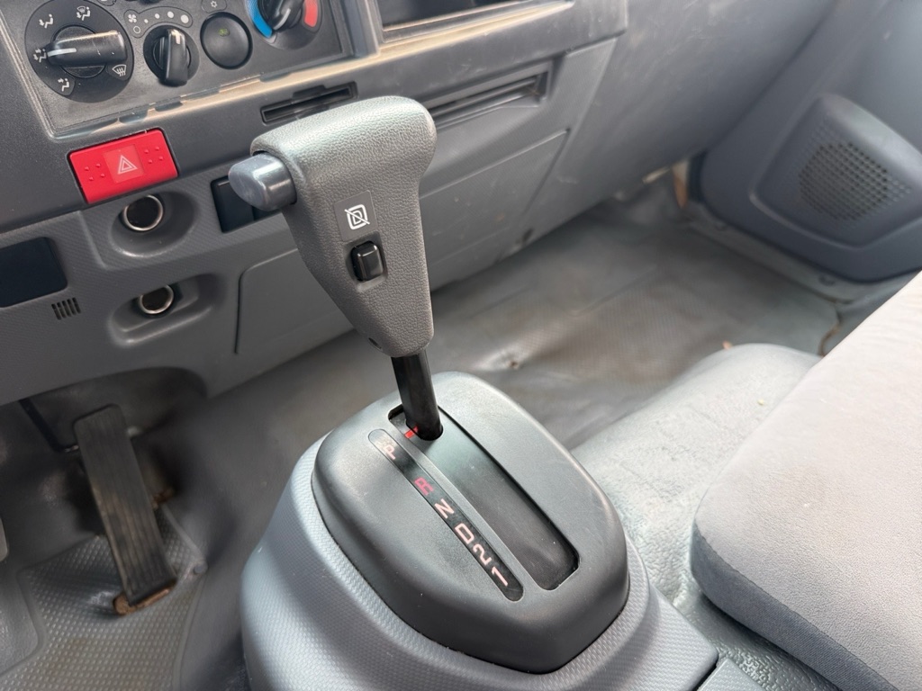 Photo 17 of this ISUZU NPR HD