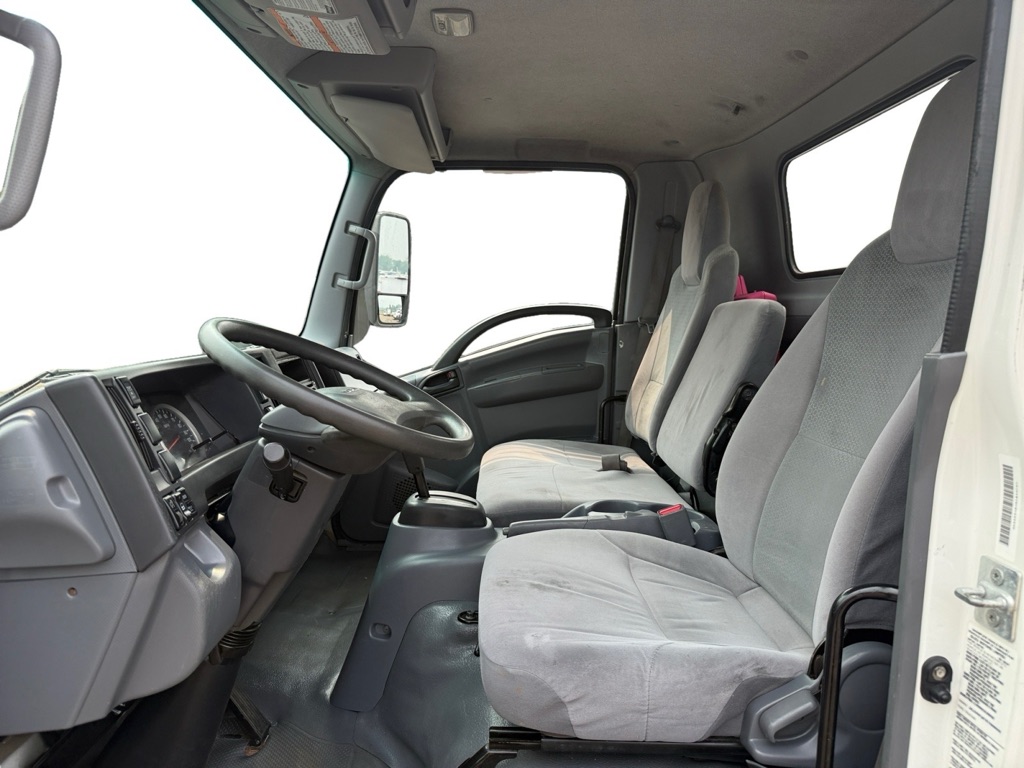 Photo 9 of this ISUZU NPR HD