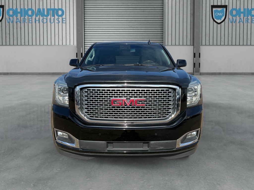 Photo 2 of this GMC YUKON