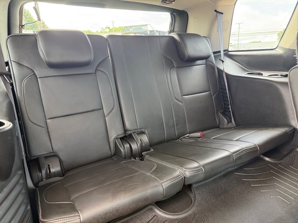 Photo 18 of this GMC YUKON