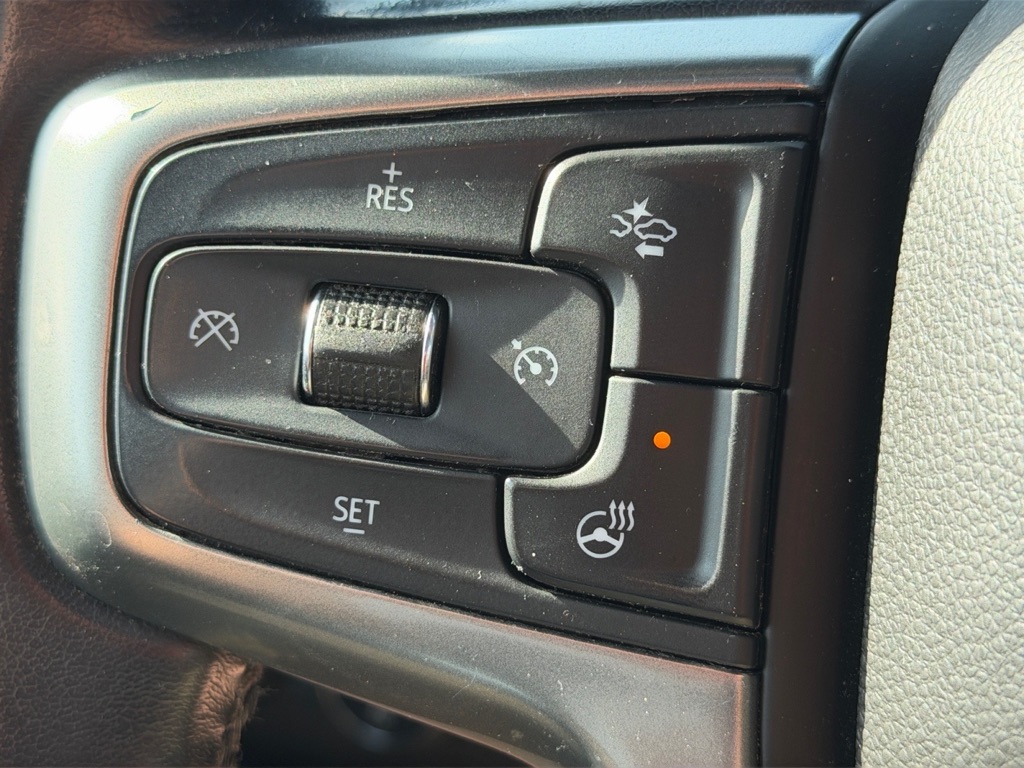 Photo 34 of this CHEVROLET TAHOE