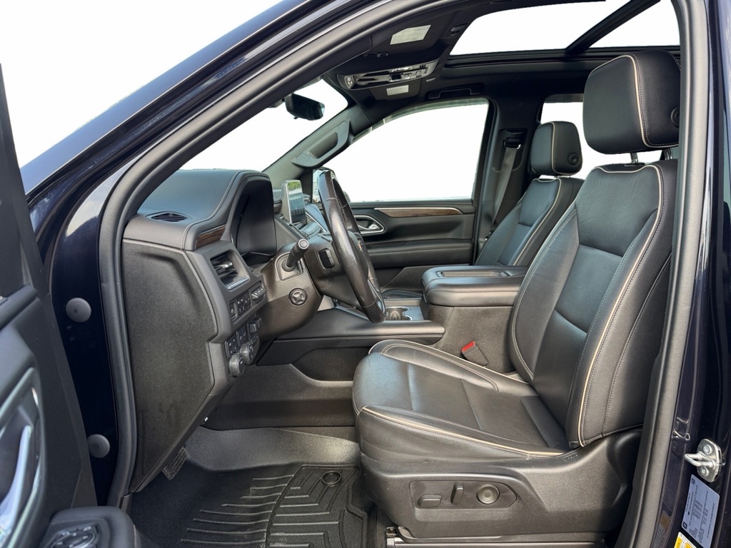 Photo 9 of this CHEVROLET TAHOE