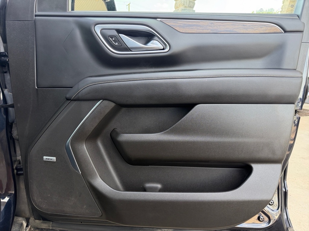 Photo 39 of this CHEVROLET TAHOE