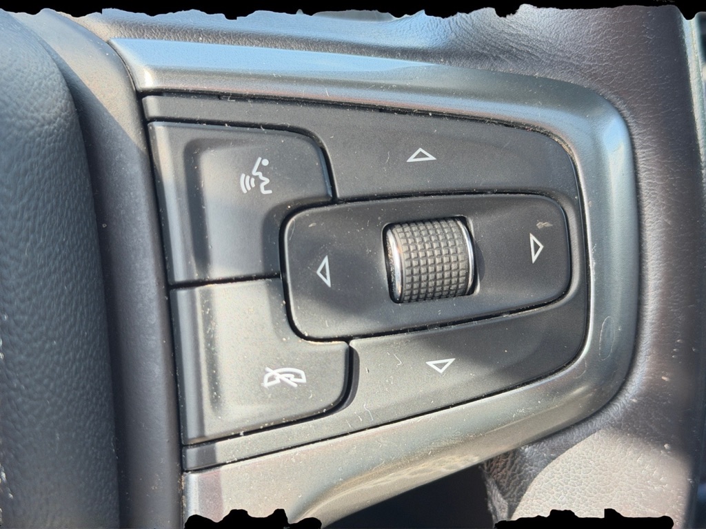 Photo 35 of this CHEVROLET TAHOE