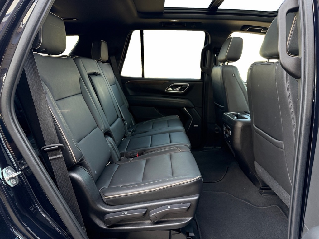 Photo 13 of this CHEVROLET TAHOE
