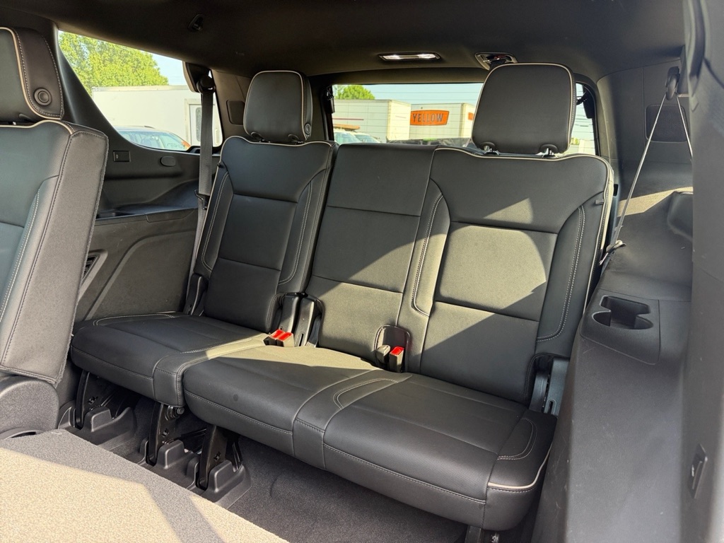 Photo 14 of this CHEVROLET TAHOE