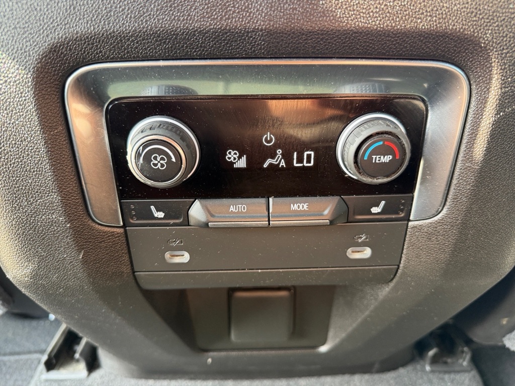 Photo 37 of this CHEVROLET TAHOE