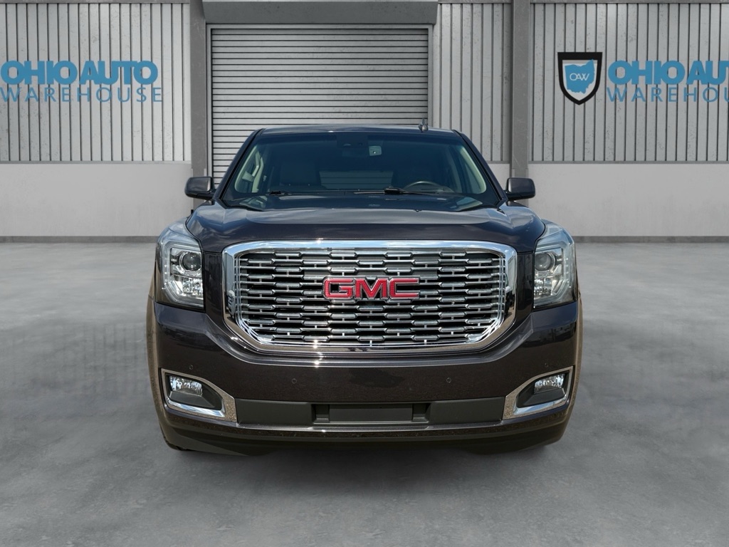 Photo 2 of this GMC YUKON