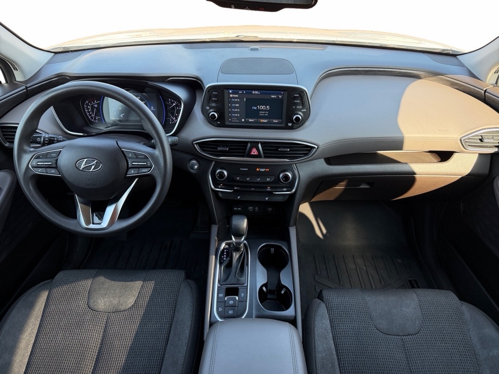 Photo 14 of this HYUNDAI SANTA FE