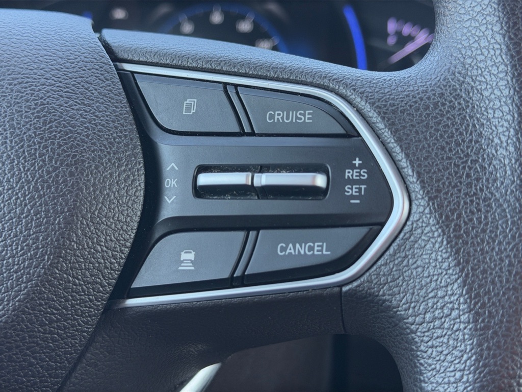 Photo 30 of this HYUNDAI SANTA FE