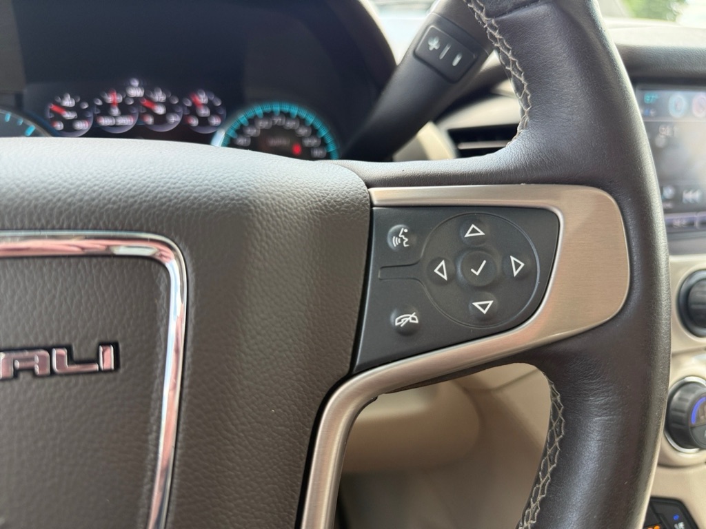 Photo 33 of this GMC YUKON