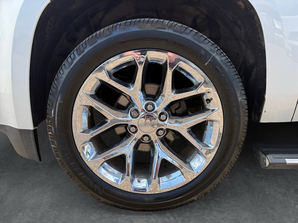 Photo 45 of this GMC YUKON