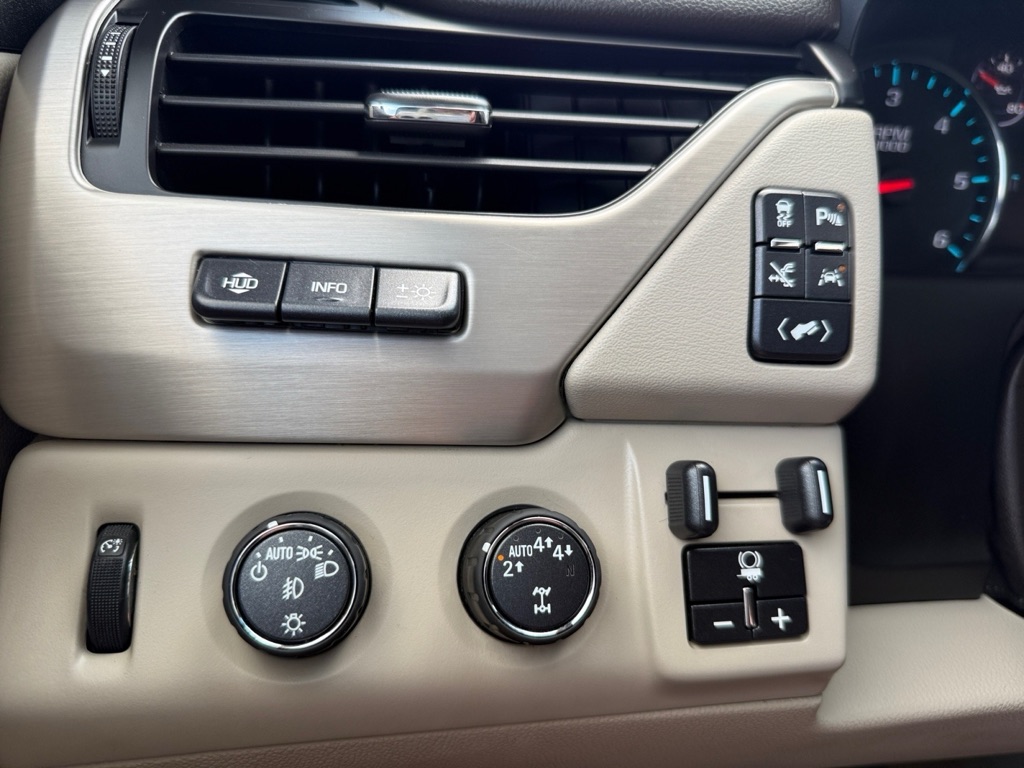 Photo 30 of this GMC YUKON