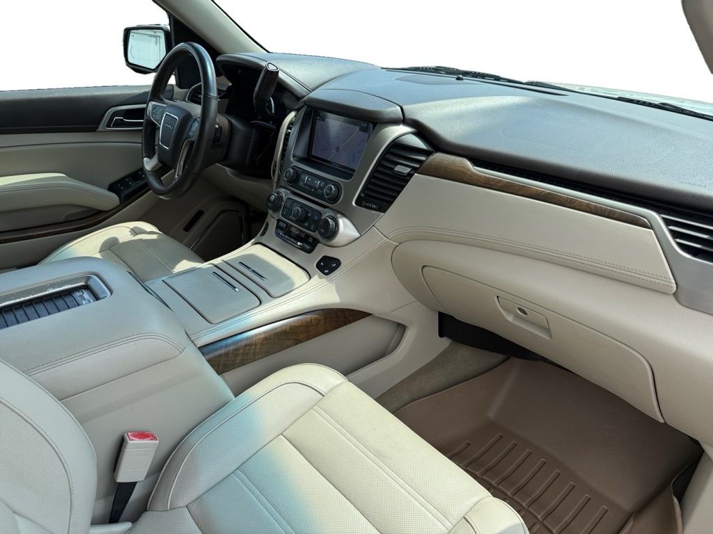 Photo 11 of this GMC YUKON