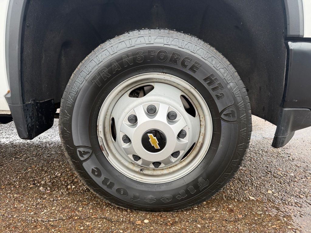 Photo 31 of this CHEVROLET SILVERADO 3500